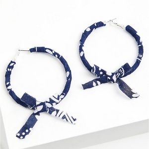 🆕 Blue Bandana Wrap Hoop Earrings NWT Torrid New!